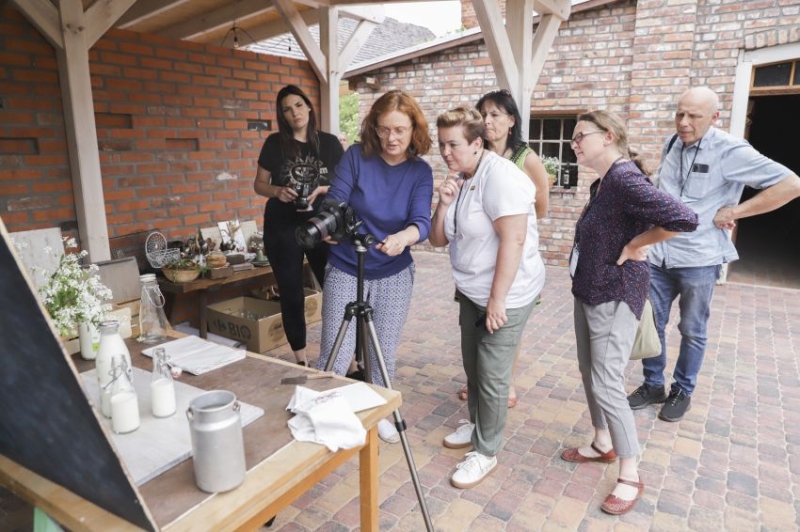 19.06.2023 r. Pokaz Fotografii Kulinarnej i Produktowej – Innowacja w obiektywie w ramach operacji pn.: Zespoły Tematyczne i innowacje w rolnictwie