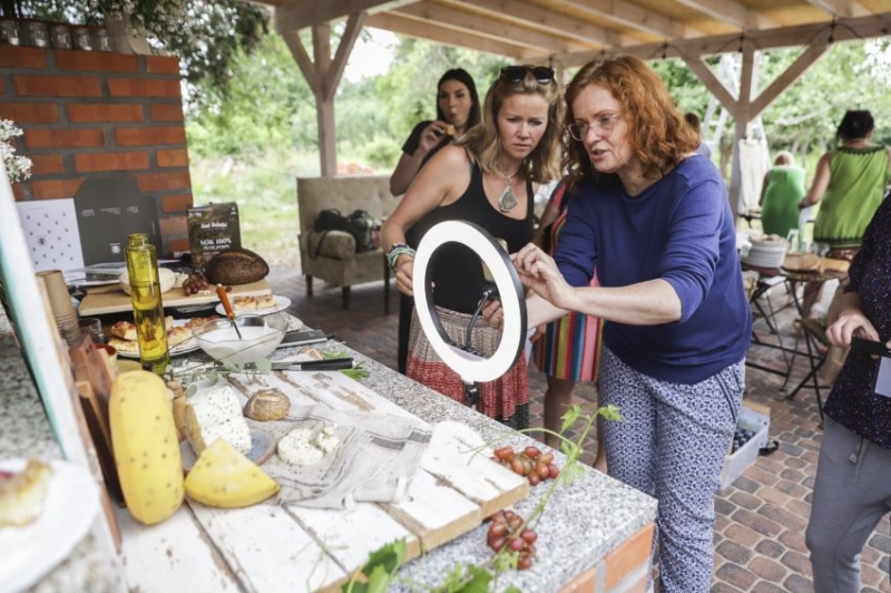 19.06.2023 r. Pokaz Fotografii Kulinarnej i Produktowej – Innowacja w obiektywie w ramach operacji pn.: Zespoły Tematyczne i innowacje w rolnictwie