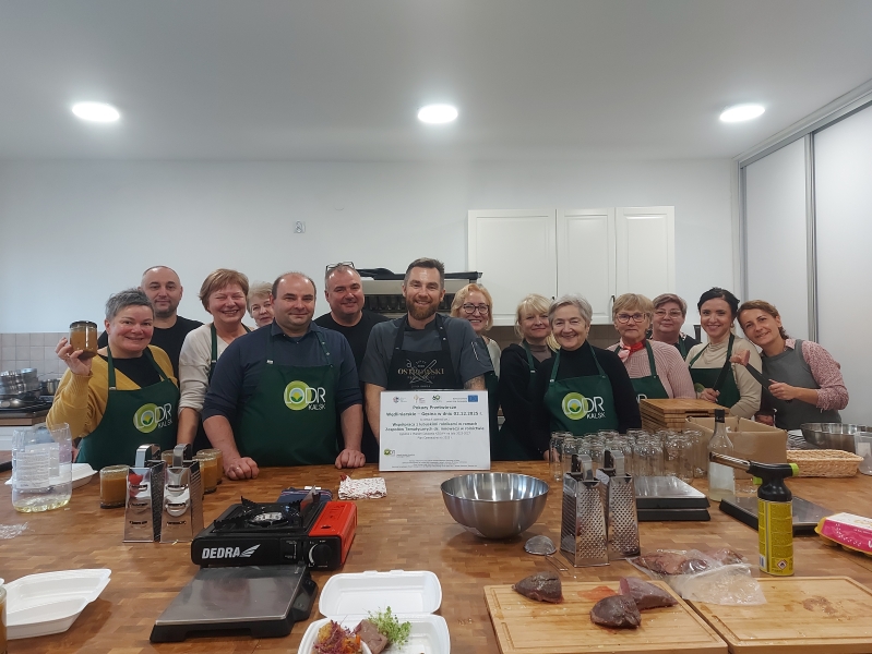 Cykl pokazów przetwórczych w formie warsztatów: wędliniarskie, serowarskie, piekarskie - listopad, grudzień 2025 r.