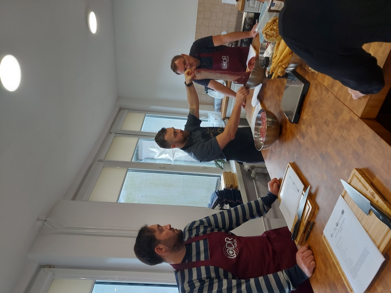 Cykl pokazów przetwórczych w formie warsztatów: wędliniarskie, serowarskie, piekarskie - listopad, grudzień 2025 r.