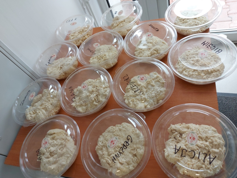 Cykl pokazów przetwórczych w formie warsztatów: wędliniarskie, serowarskie, piekarskie - listopad, grudzień 2025 r.