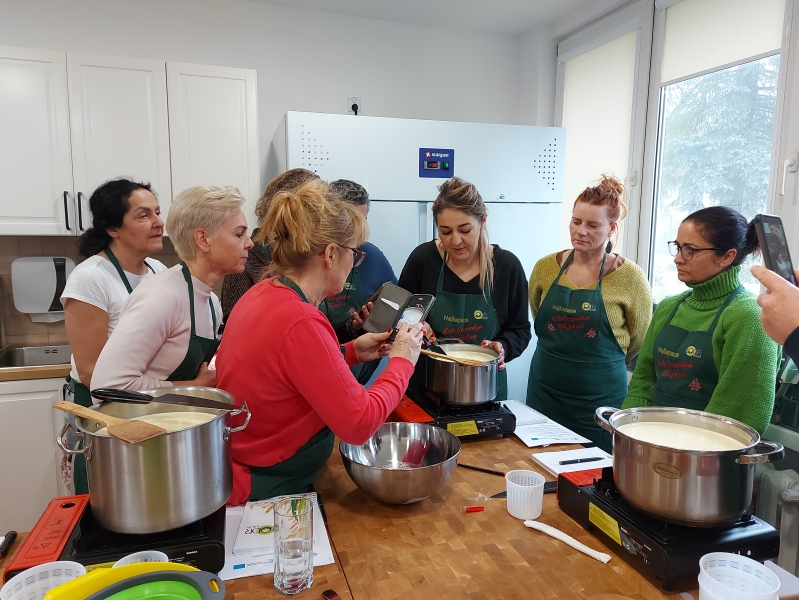 Cykl pokazów przetwórczych w formie warsztatów: wędliniarskie, serowarskie, piekarskie - listopad, grudzień 2025 r.