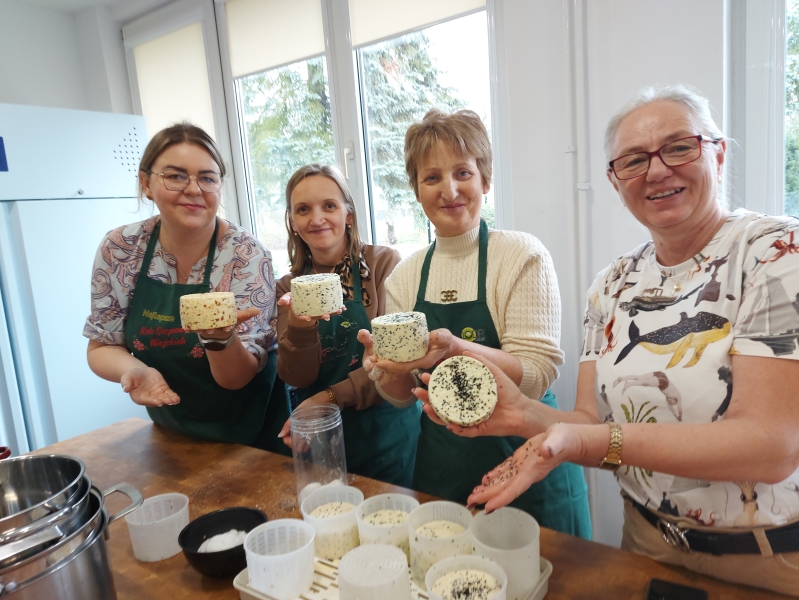 Cykl pokazów przetwórczych w formie warsztatów: wędliniarskie, serowarskie, piekarskie - listopad, grudzień 2025 r.