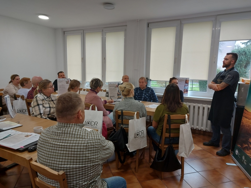 Cykl pokazów przetwórczych w formie warsztatów: wędliniarskie, serowarskie, piekarskie - listopad, grudzień 2025 r.