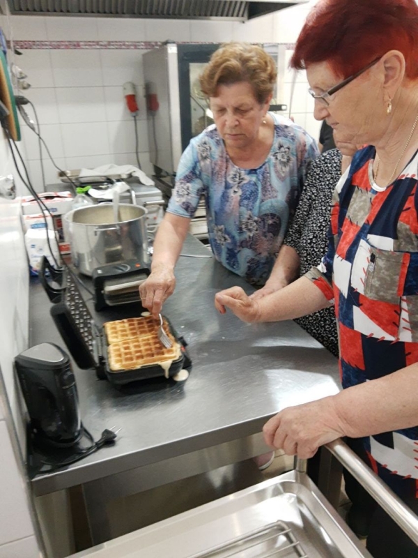 Dzień dziecka z seniorami z zielonego gospodarstwa w Jasieńcu 