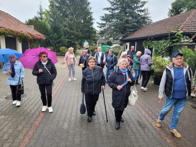 Seniorzy spędzający czas w Gospodarstwach Opiekuńczych nie mogą narzekać na nudę