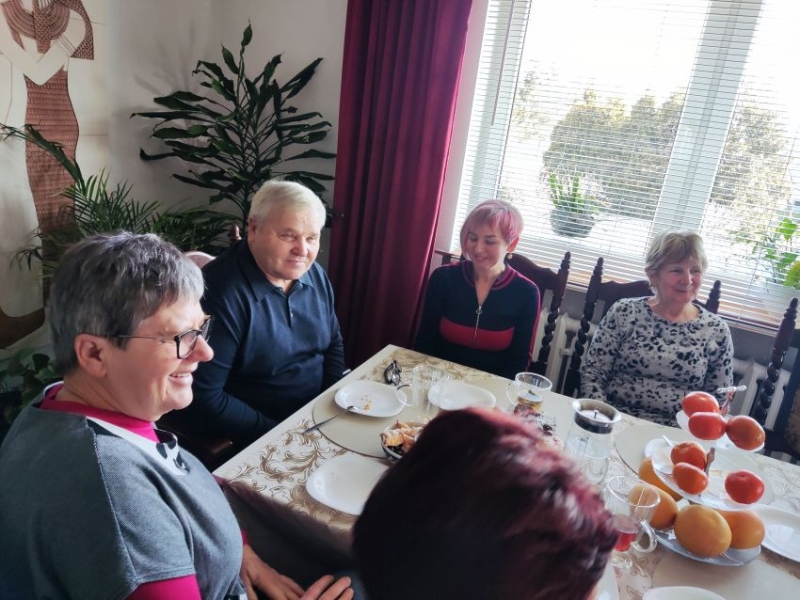  Seniorzy z Nowego Żabna przygotowują już ozdoby świąteczne