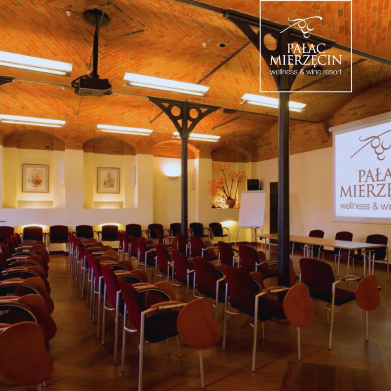 Winnica PAŁAC MIERZĘCIN